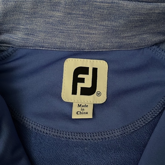 Footjoy/Titleist Color Block Long Sleeve Half Zip with Center Pocket Pullover, M - Picture 7 of 11